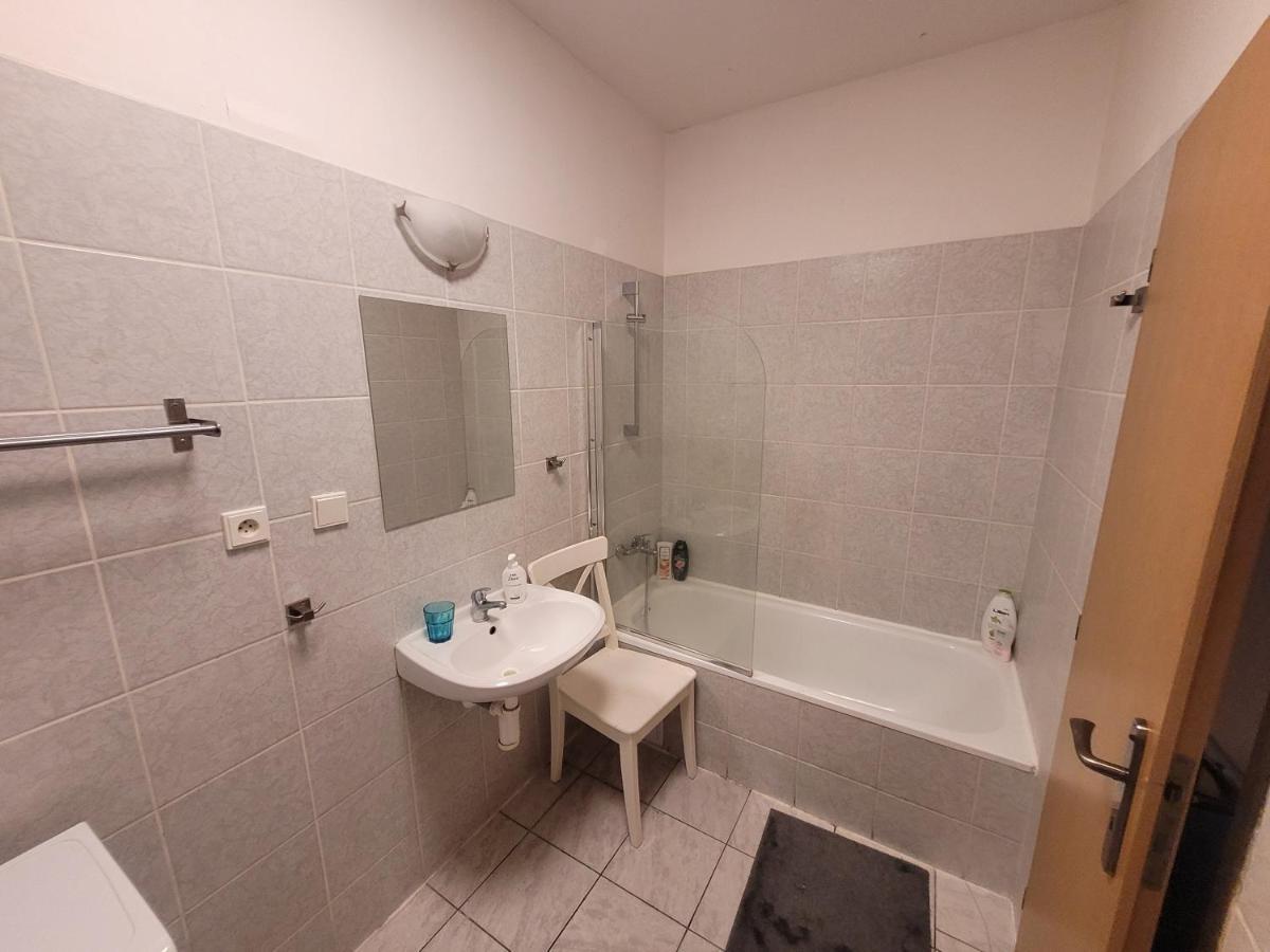 Apartments Zizkov B プラハ エクステリア 写真