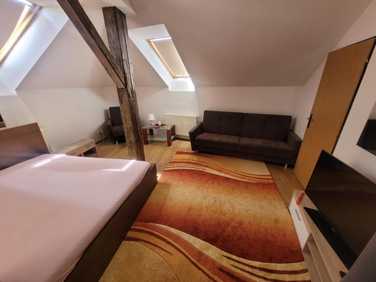 Apartments Zizkov B プラハ エクステリア 写真